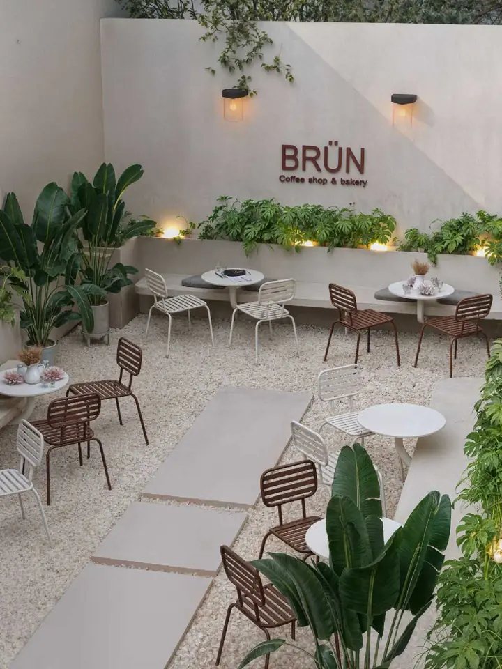 Brün — view 1